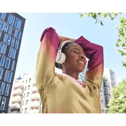 JBL Live 670NC White slúchadlá