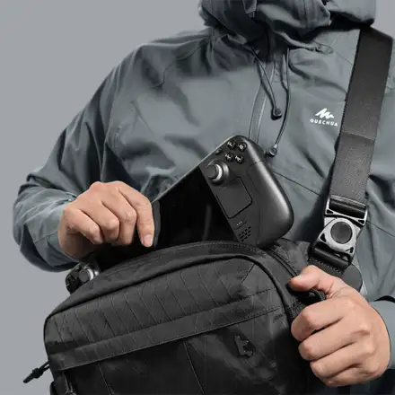 TomToc taška Wander T26 X-Pac Daily Sling Bag - Black