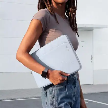 Tomtoc puzdro Light Sleeve pre Macbook Neo - Light Blue