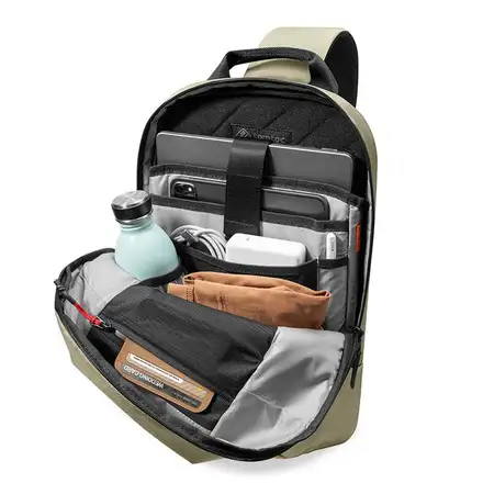 TomToc batoh Navigator T24 Sling Bag S - Khaki