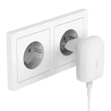 Belkin 30W PD 3.0 PPS USB-C Wall Charger + USB-C/Lightning kábel 1m - White