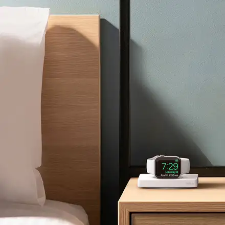 Belkin Boost Charge Pro Portable Fast Charger pre Apple Watch - White