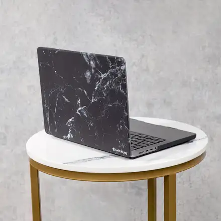 SwitchEasy Hardshell Marble Case pre MacBook Pro 13" 2020/2022 - Black Marble