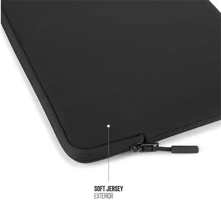 Pipetto pouzdro Classic Fit Sleeve V2 pro Macbook Air 13" M2/M3/M4/Pro 14" - Black