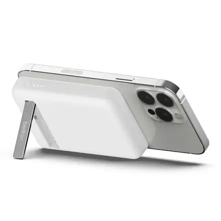 Belkin Boost Charge Magnetic Wireless Power Bank 5K + Stand - White
