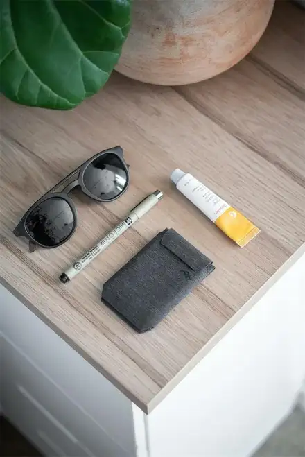 Peak Design Mobile Wallet Stand - Charcoal