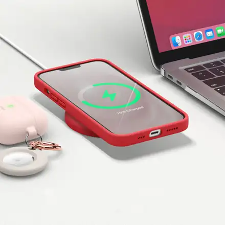 Elago kryt Silicone Case pre iPhone 13 - Red