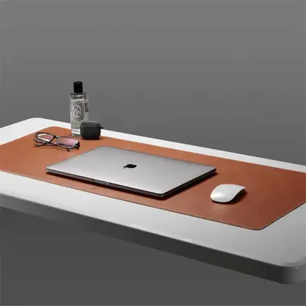 Spigen LD302 Desk Pad - Brown