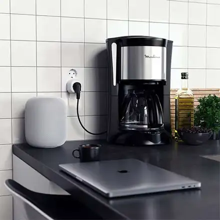 Satechi Smart Outlet works with Apple Home - White