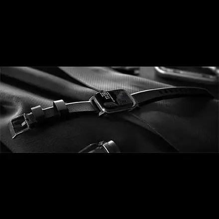 Nomad remienok Rugged Strap pre Apple Watch 44/45/49mm - Black/Silver Hardware