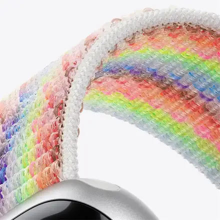 Apple Watch 42mm Pride Edition Sport Loop