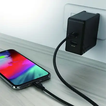 Adam Elements kábel Peak II C300B USB-C to Lightning 3m - Black