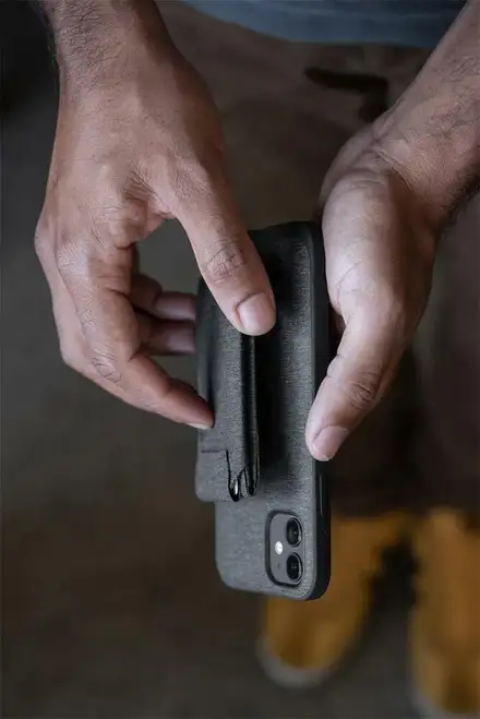Peak Design Mobile Wallet Stand - Charcoal