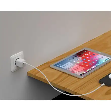 LMP sieťová nabíjačka  USB-C GaN Power Adapter 20W - White