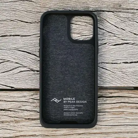 Peak Design Everyday Case pro iPhone 14 Pro - Charcoal *Vystavený*