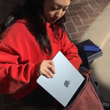 MacBook Air 13" Apple M4 10C CPU 10C GPU 24GB 512GB Polnočný SK