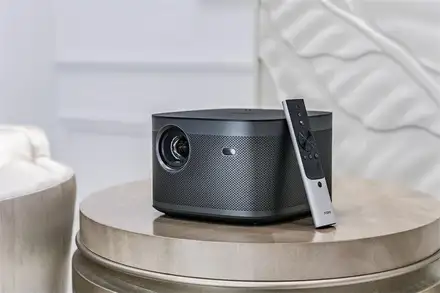 XGIMI Horizon Pro Projektor LED, 4K (3840x2160), Harman Kardon repro 2x 8W, 2200 ANSI lm