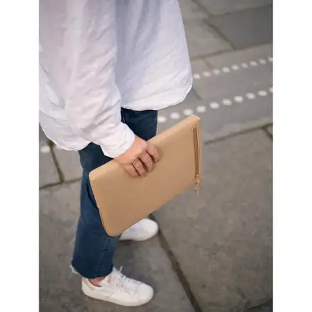 GOLLA Sleeve Metro Neoprene 15" Coffee