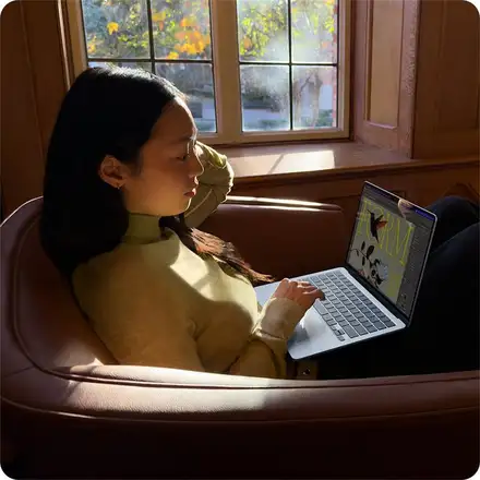 MacBook Air 13" Apple M5 10C CPU 10C GPU 24GB 1TB Hviezdny biely INT English