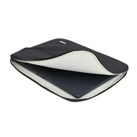 Thule Lithos puzdro pre MacBook Air 15" - čierna