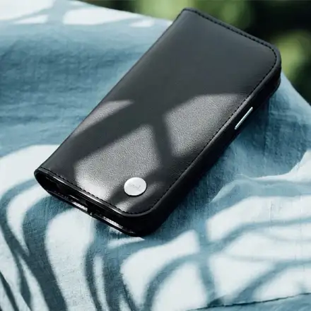 Moshi puzdro Overture with Detachable Magnetic Wallet pre iPhone 12 Pro Max - Black