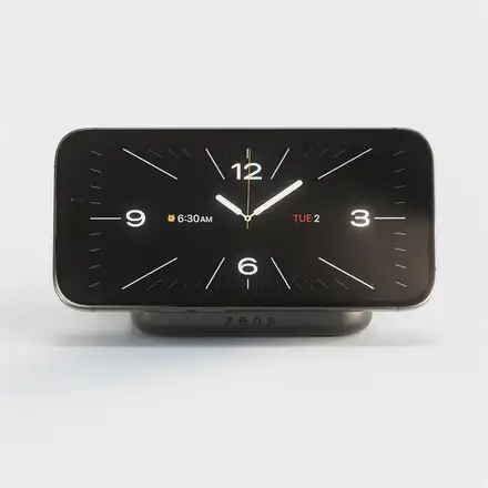 ZENS Qi2 Magnetic Nightstand charger Black
