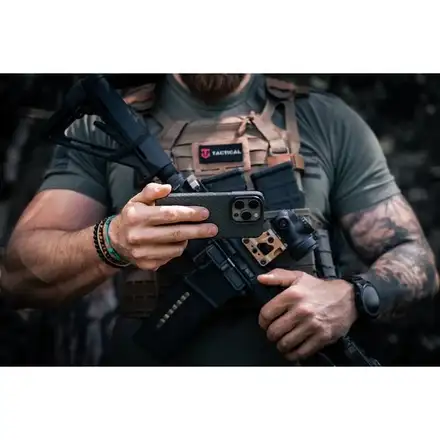 Tactical MagForce Aramid Kryt Apple iPhone 16 Pro čierny