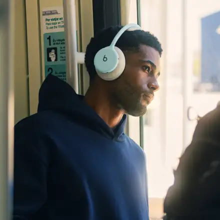 Apple Beats 360 Over-Ear Headphones - Sky with Sky Performance Knit Cushions